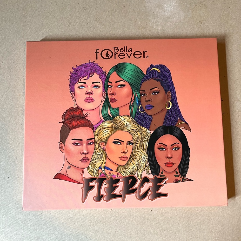 BELLA FOREVER FIERCE PALETTE